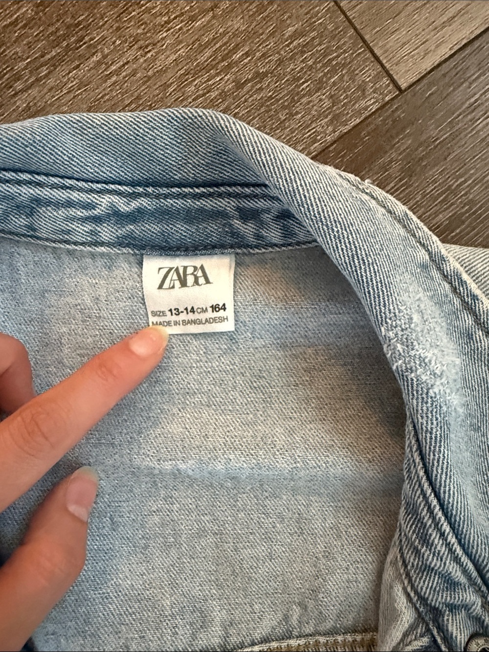 Zara Light Blue Denim Jacket with Chest Pockets - Picture 2 of 3